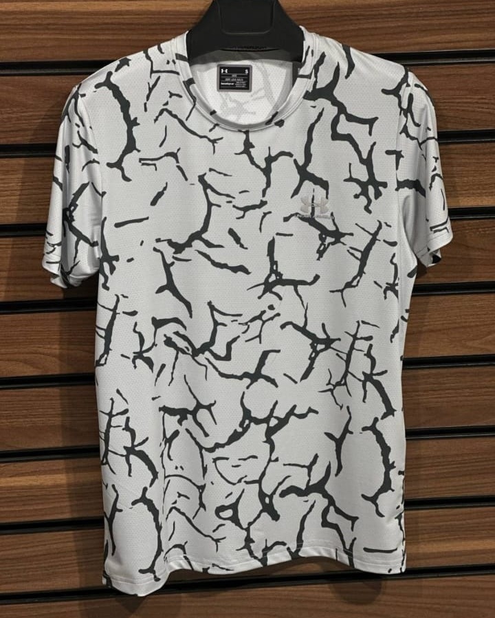 ERKEK TİŞÖRT DİJİTAL BASKILI UNDER ARMOUR GRİ